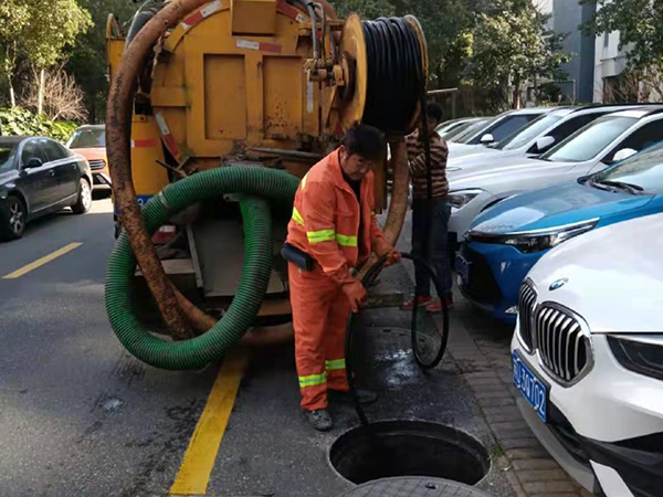 澄海排污管道清淤